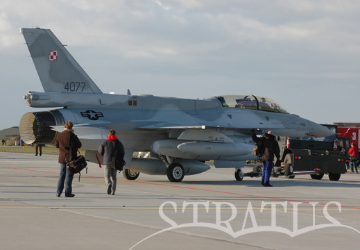Polski F-16